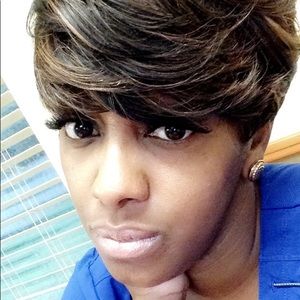 Meet your Posher, Alethea